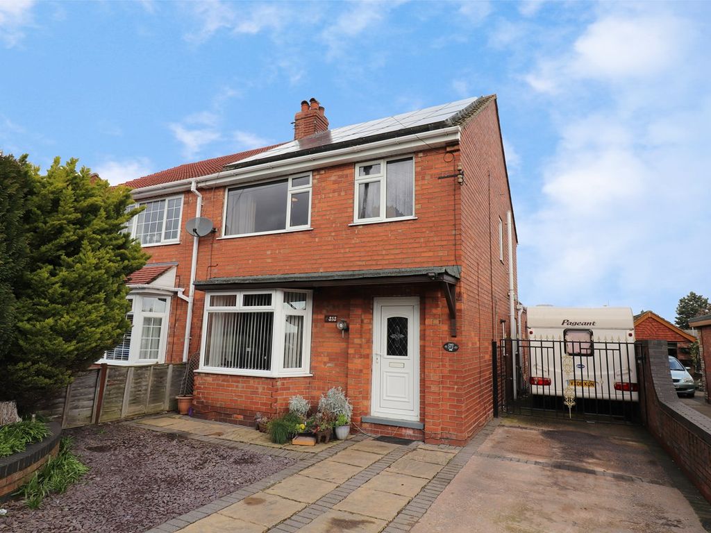 3 bed semidetached house for sale in Grange Lane South, Scunthorpe