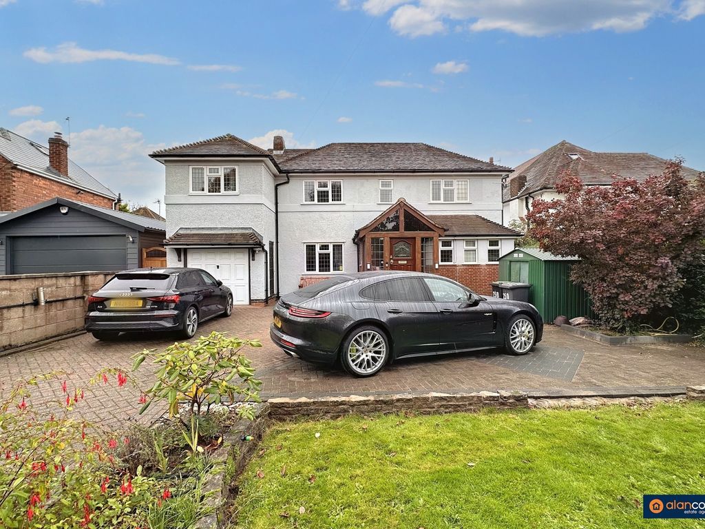 5 bed detached house for sale in Hinckley Road, Nuneaton CV11, £760,000