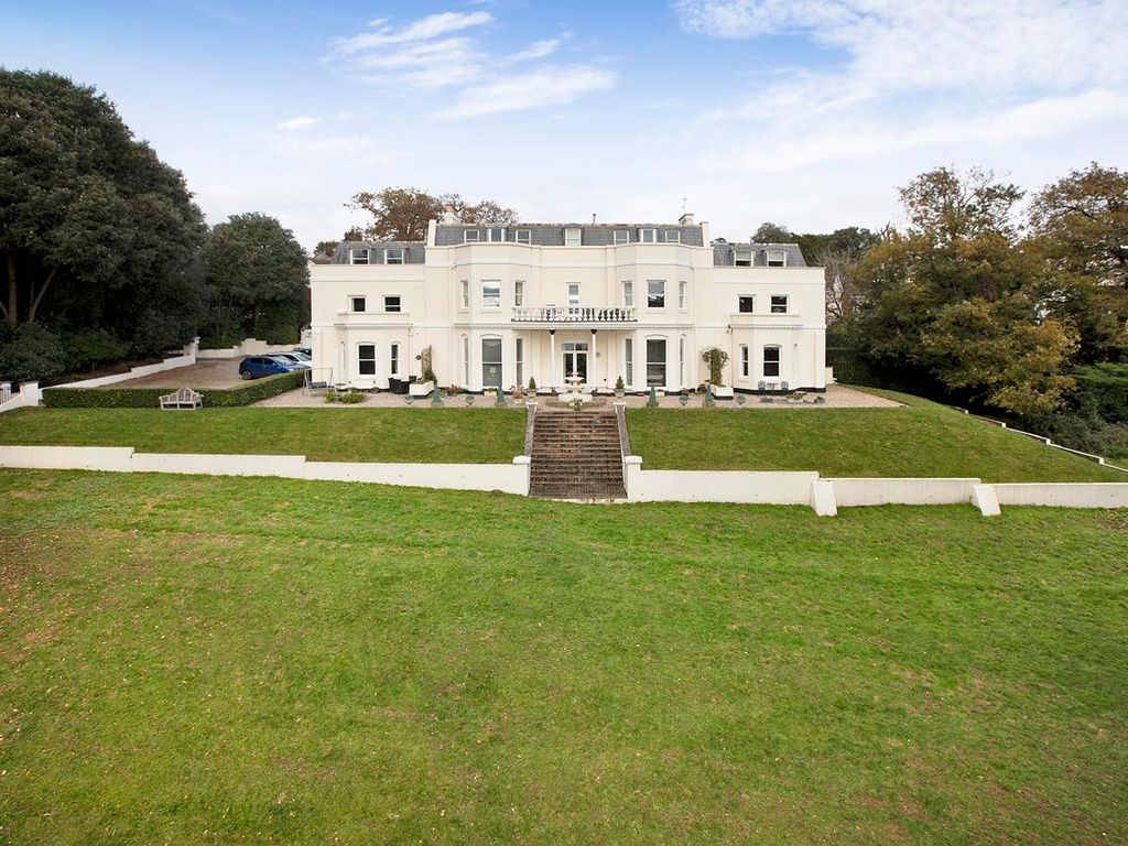 2 bed flat for sale in Dawlish Road, Teignmouth TQ14, £300,000 Zoopla