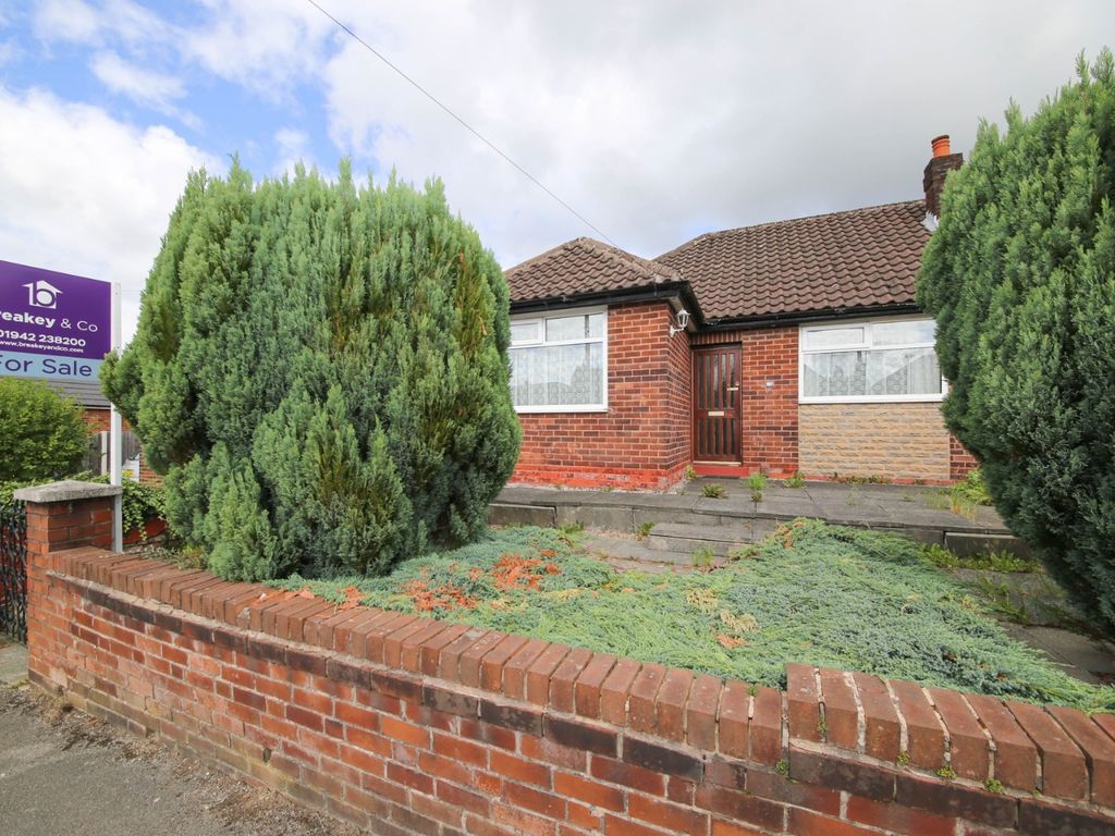 2 bed bungalow for sale in St. Andrews Drive, Wigan, Lancashire WN6
