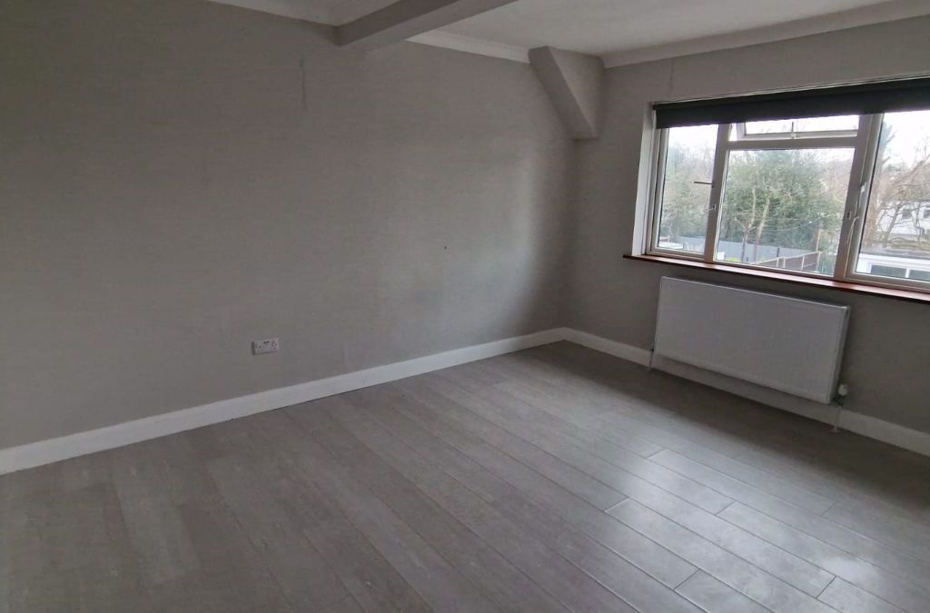 4 bed semidetached house for sale in St. Margarets Road, Edgware HA8