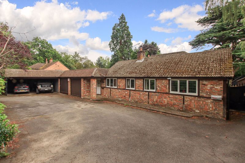 4 bed detached house for sale in Little Gaddesden, Berkhamsted HP4, £
