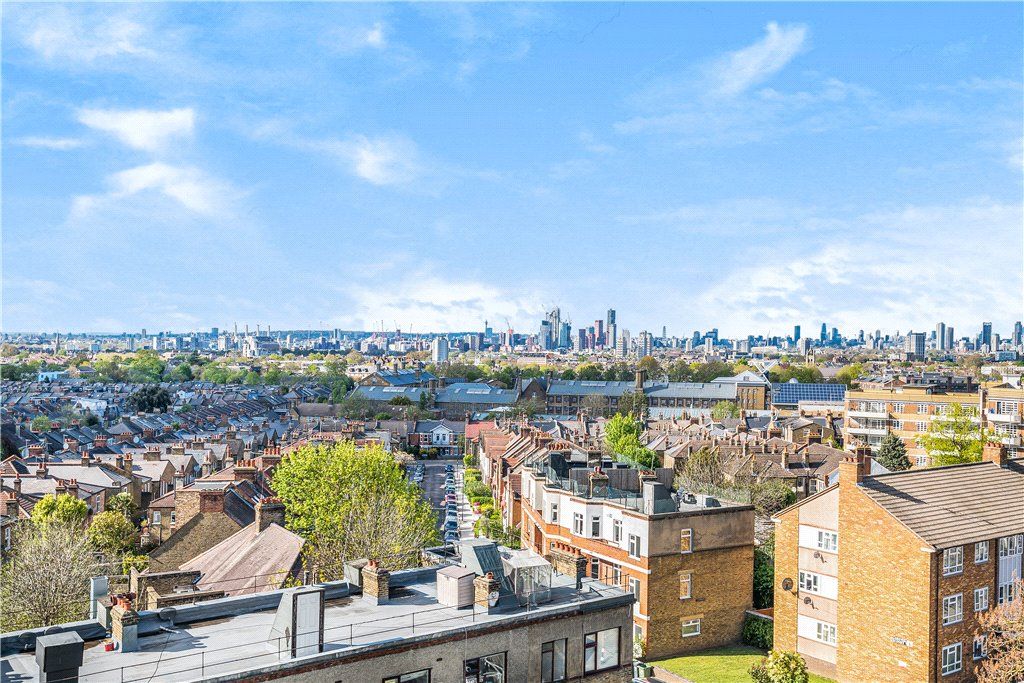 2 bed flat for sale in New Park Road, London SW2 Zoopla