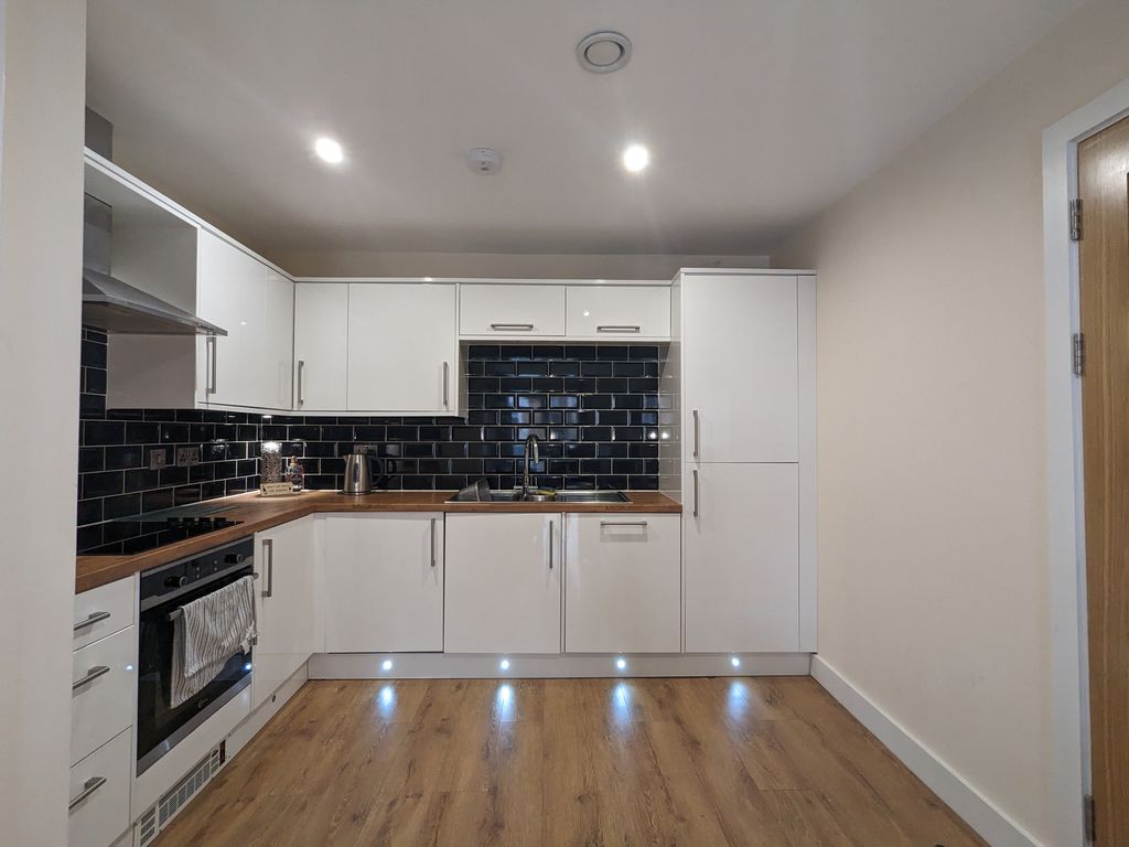 2 bed flat to rent in Fitzalan Road, Handsworth, Sheffield S13 Zoopla