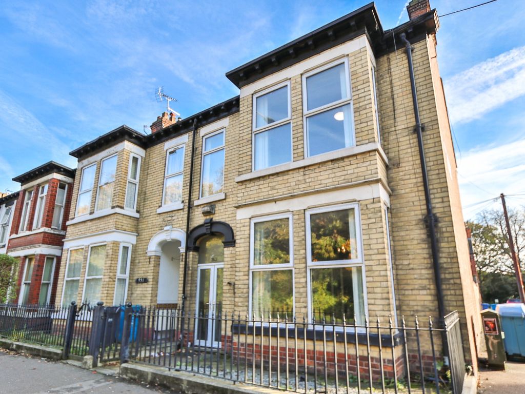4 bed end terrace house for sale in Spring Bank West, Hull, East Riding Of Yorkshire HU3 Zoopla