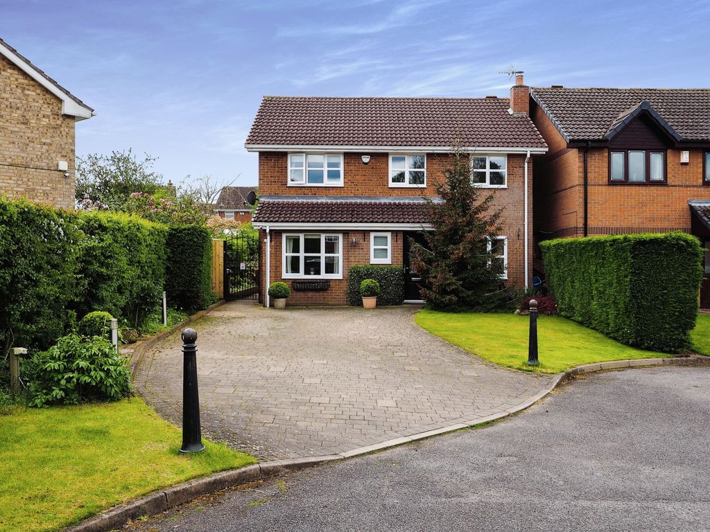 4 bed detached house for sale in Ash Close, Hucknall, Nottingham NG15 Zoopla