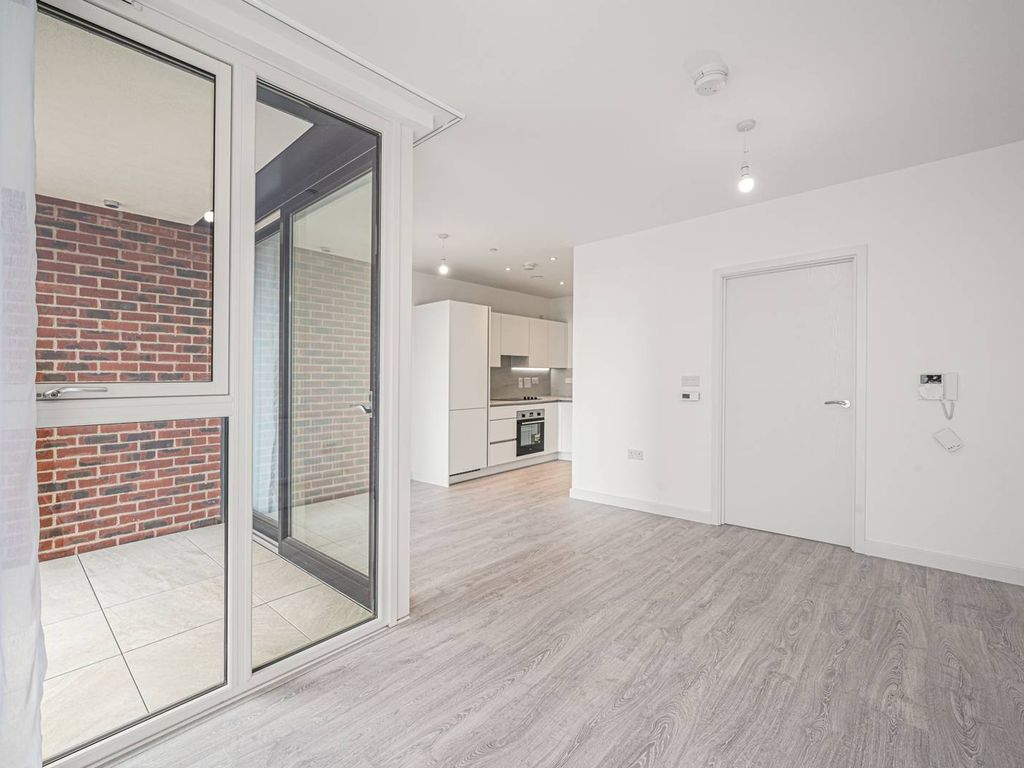 1 bed flat to rent in Hendon Waterside, Hendon, London NW9 Zoopla