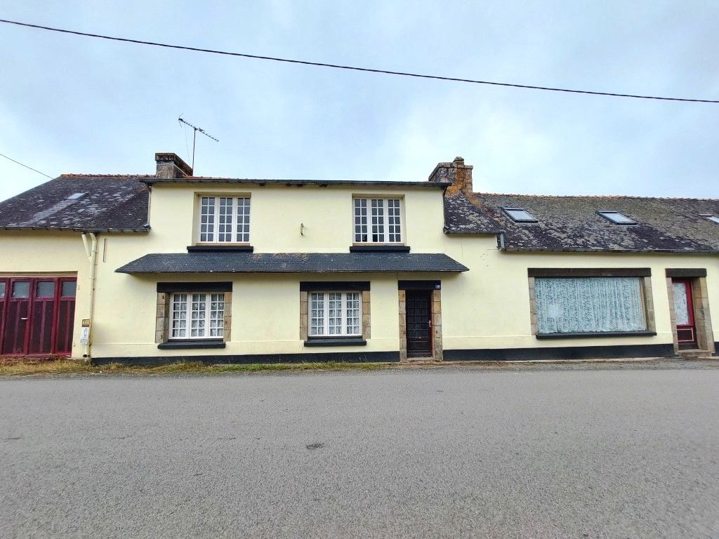 5 bed end terrace house for sale in 22110 Bonen, CôtesD'armor