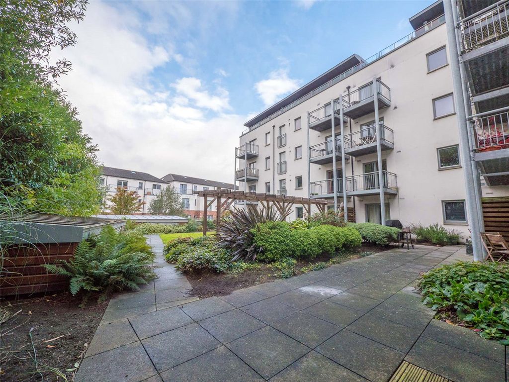 2 bed flat to rent in Telford Grove, Crewe Toll, Edinburgh EH4 Zoopla