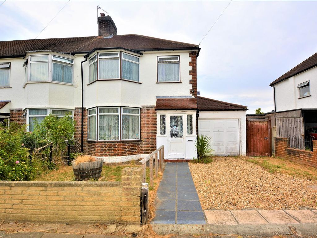 3 bed property for sale in Glenthorpe Road, Morden SM4 Zoopla