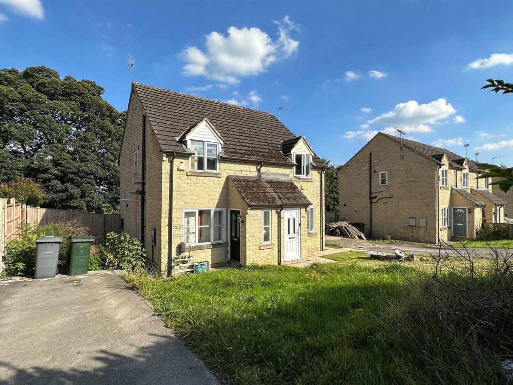 2 bed semidetached house for sale in Alanby Drive, Idle, Bradford BD10