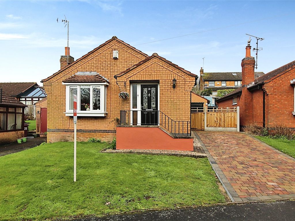 3 bed bungalow for sale in Shetland Road, Tibshelf, Alfreton
