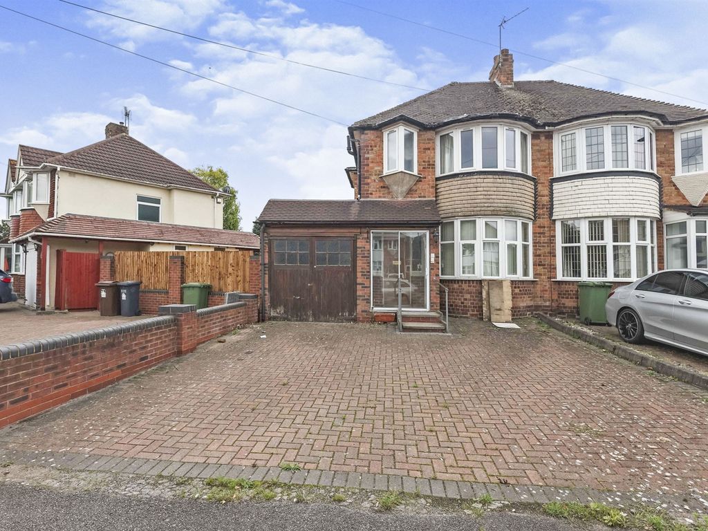 3 bed semidetached house for sale in Wellsford Avenue, Sheldon