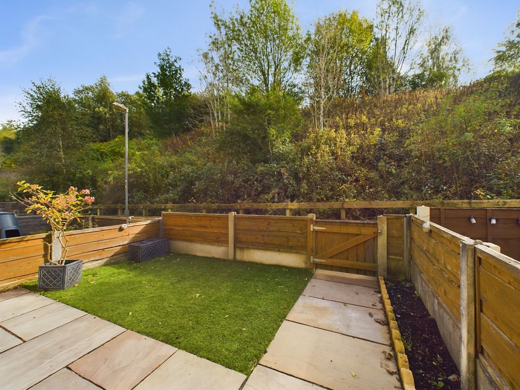 2 bed terraced house for sale in Railway Terrace, Bury BL8, £150,000