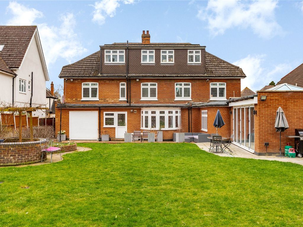 9 bed detached house for sale in Parkstone Avenue, Emerson Park RM11