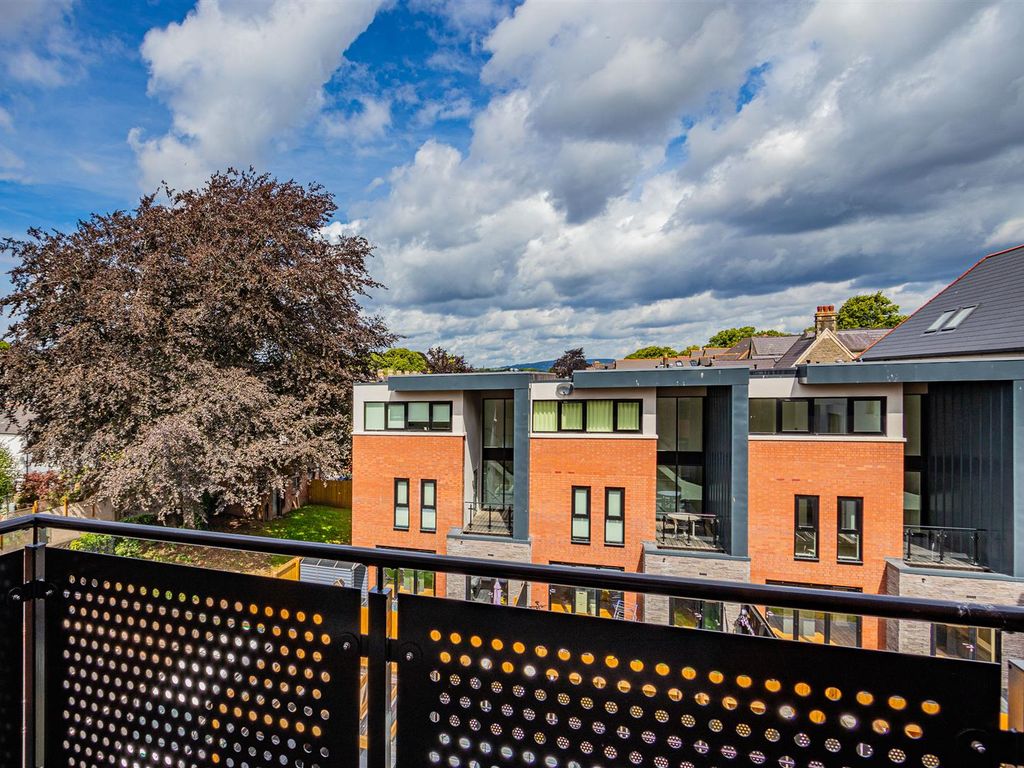 1 bed flat to rent in Cathedral Road, Cardiff CF11, £1,025 pcm Zoopla