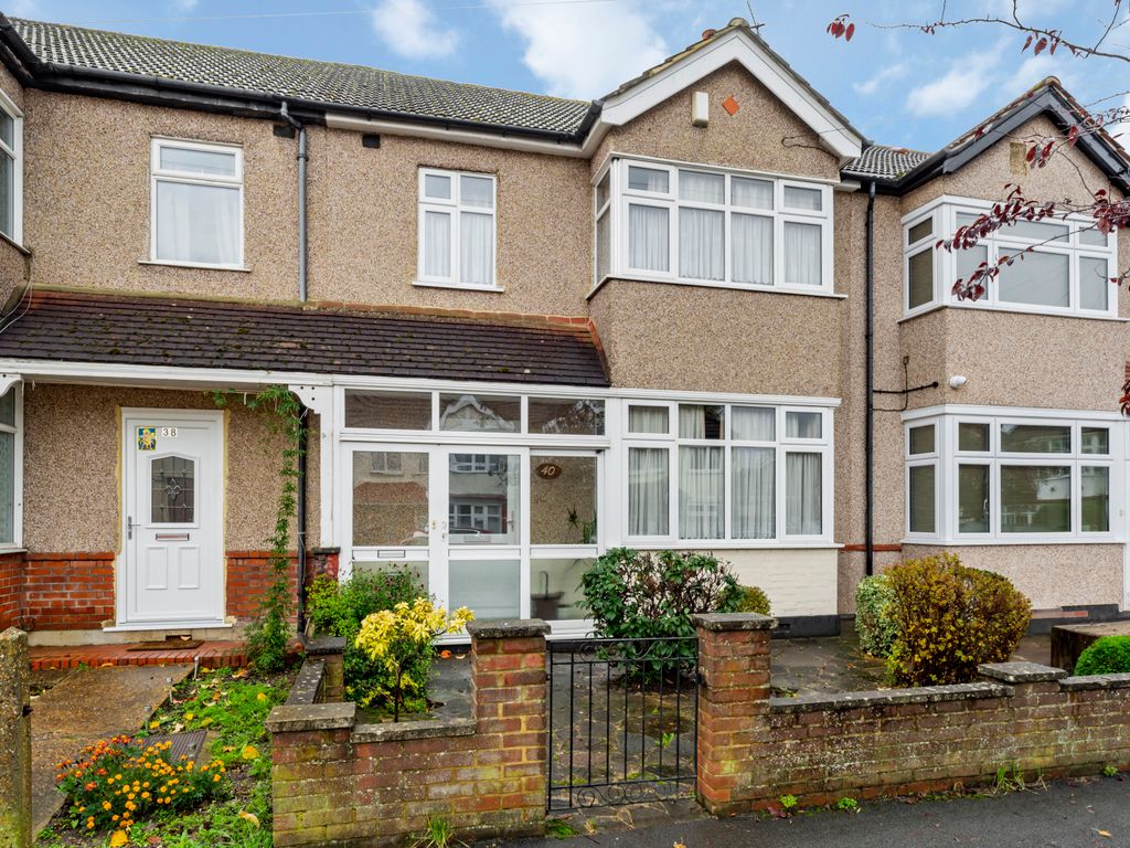 3 bed terraced house for sale in West Avenue, Wallington SM6, £490,000