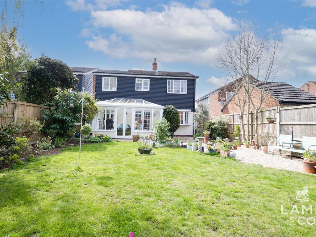 4 bed detached house for sale in Oak Close, ThorpeLeSoken, ClactonOn