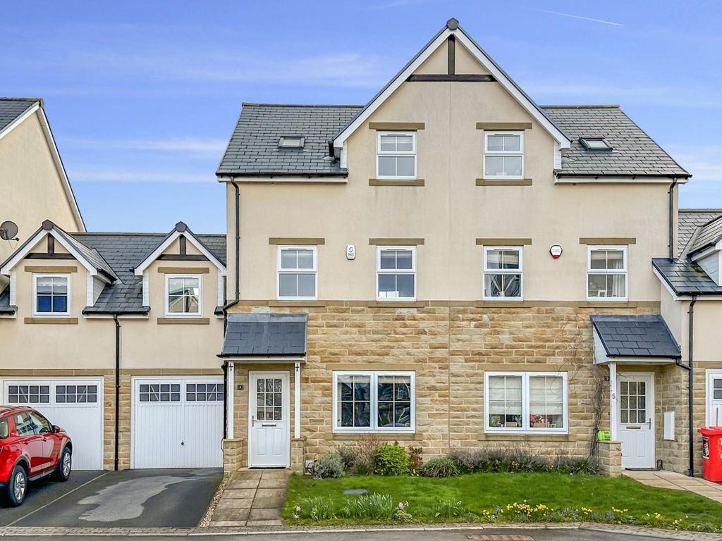 4 bed terraced house for sale in Bill Bowes Court, Menston LS29 Zoopla