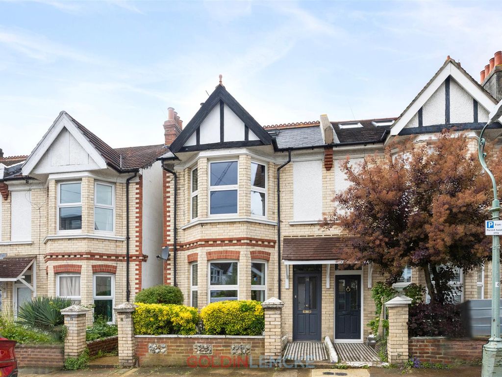 5 bed semidetached house for sale in Leighton Road, Hove BN3, £850,000