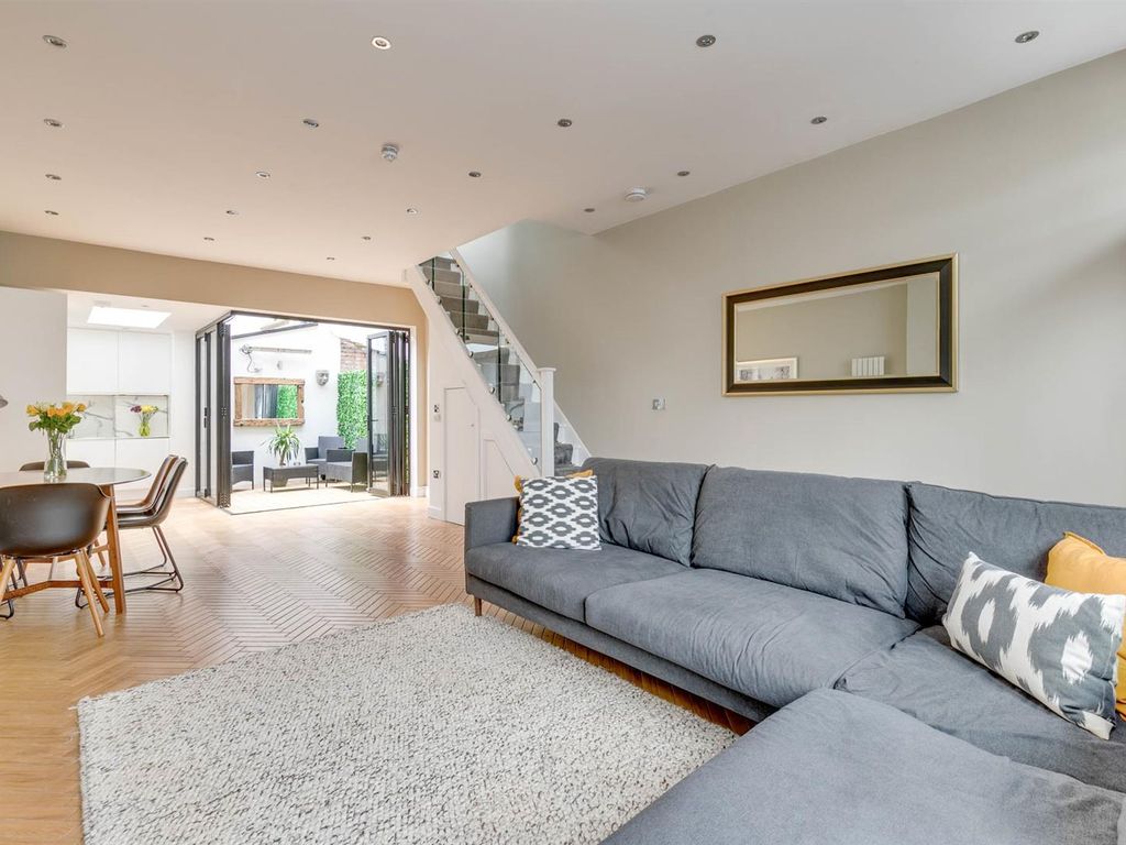 3 bed terraced house for sale in Sherbrooke Road, London SW6 Zoopla