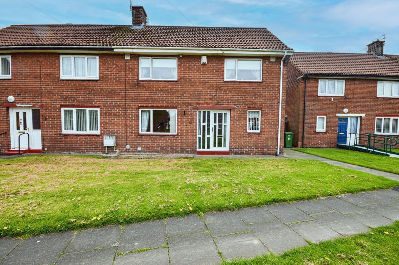 3 bed semidetached house for sale in Gareston Close, Blyth NE24 Zoopla