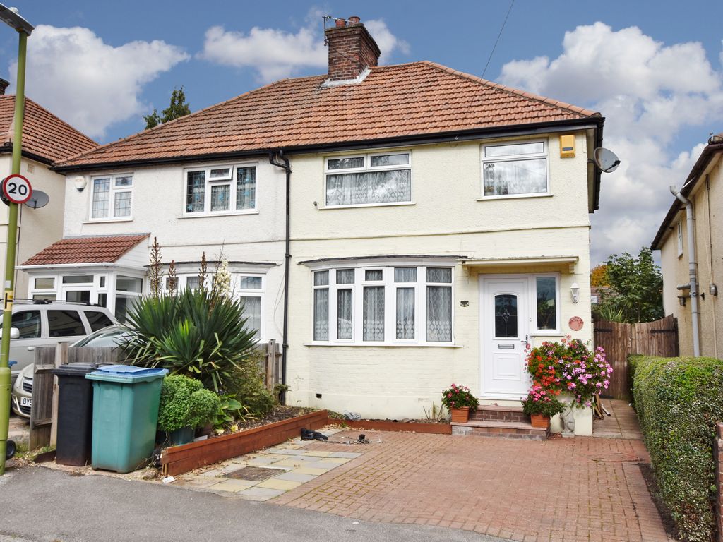 Berry Avenue, Watford WD24