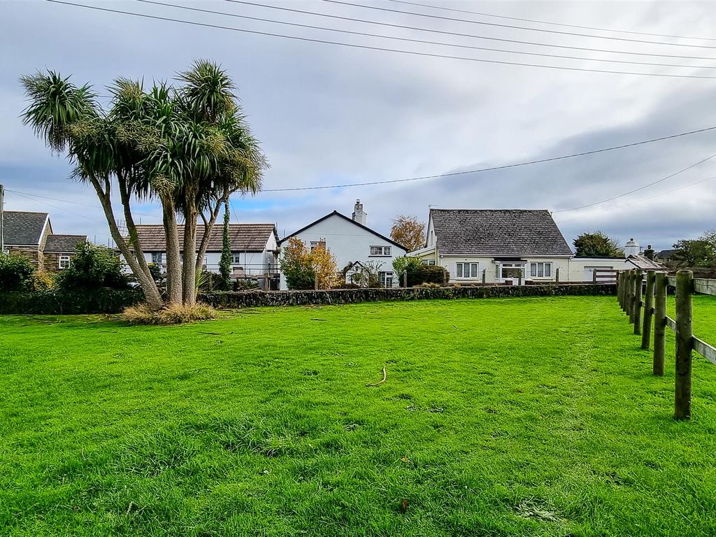 3 bed semidetached house for sale in Higher Road, Fremington