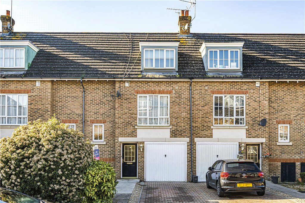 3 bed terraced house for sale in Lady Aylesford Avenue, Stanmore