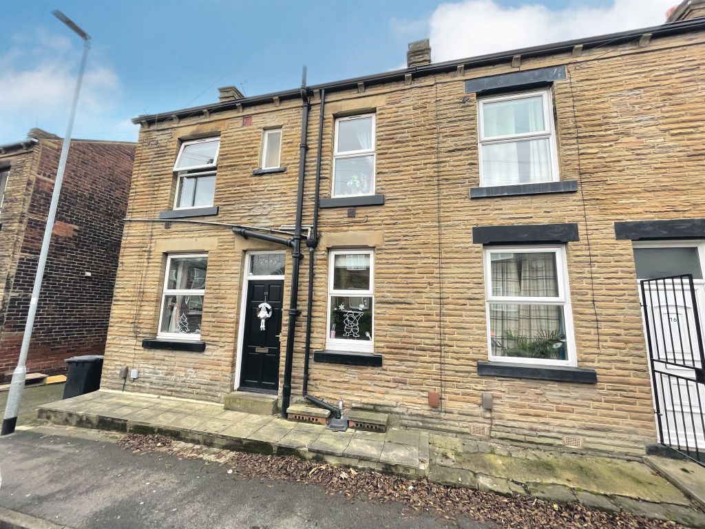 Gillroyd Parade, Morley, Leeds LS27  