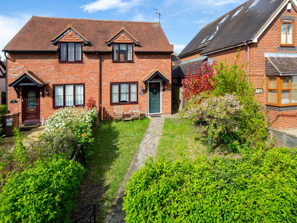 2 bed semidetached house for sale in Wheelwrights Yard, Quainton