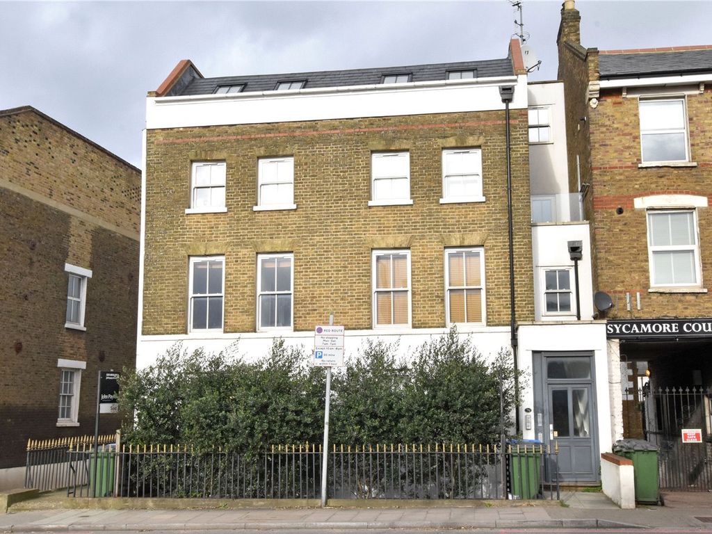 2 bed flat for sale in Blackheath Road, Greenwich, London SE10, £