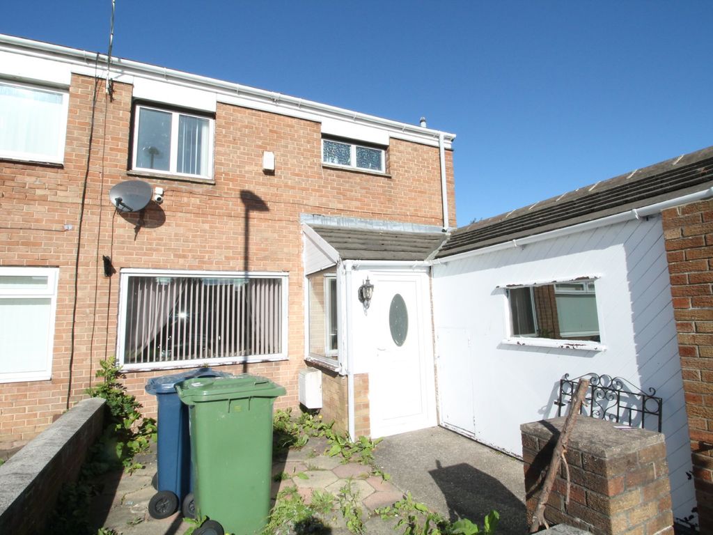 3 bed end terrace house for sale in Donvale Road, Donwell, Washington