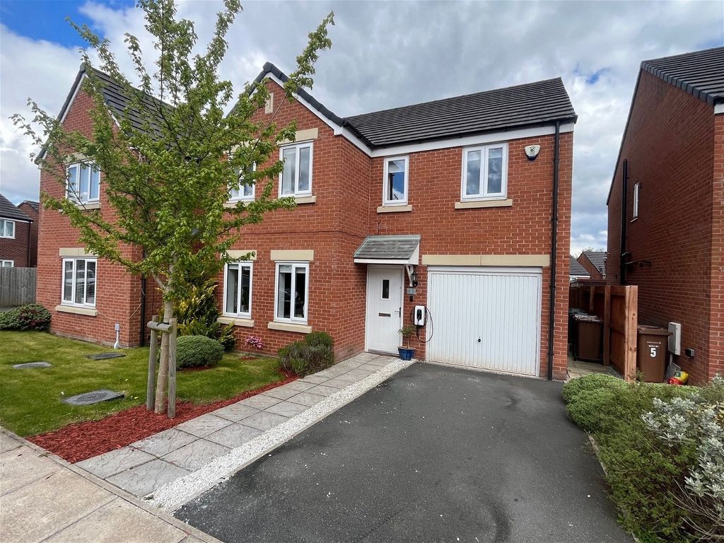 4 bed detached house for sale in Cottonwood Close, Liverpool L9, £