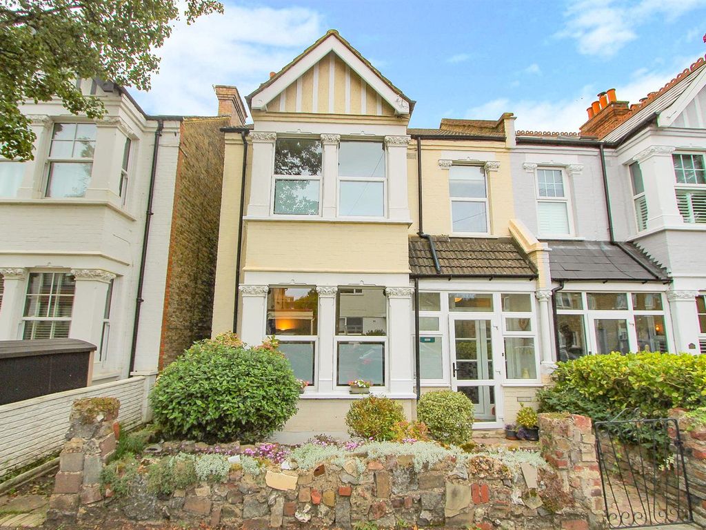 4 bed property for sale in Cotswold Road, Sutton SM2, £575,000 Zoopla