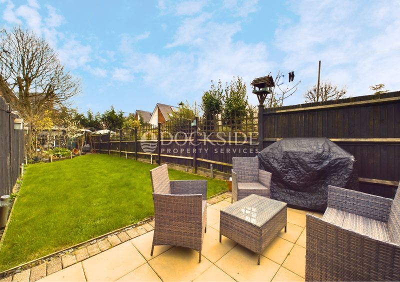 4 bed terraced house for sale in Walderslade Road, Walderslade, Chatham