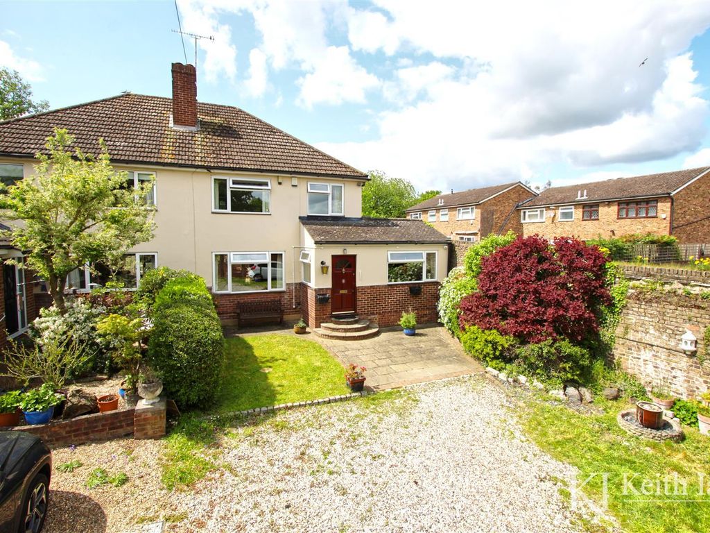 3 bed semidetached house for sale in Bury Green Road, Cheshunt, Waltham Cross EN7, £530,000