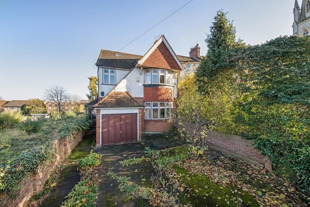 4 bed semidetached house for sale in Church Rise, Forest Hill, London
