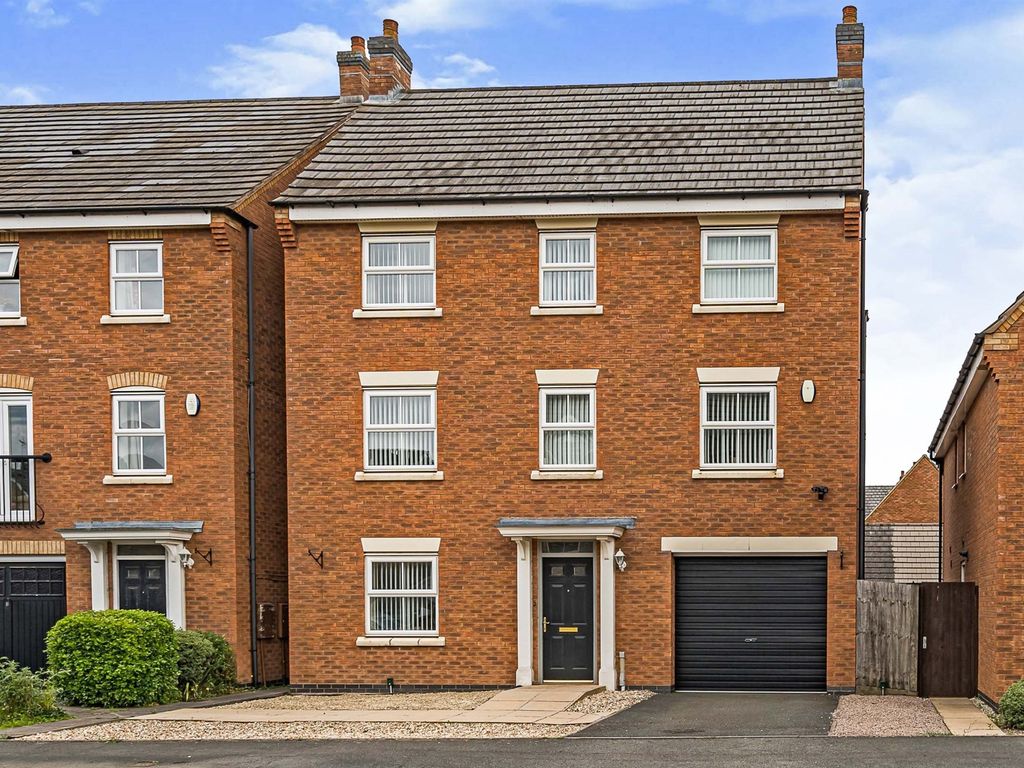 4 bed detached house for sale in Scott Street, Great Bridge, Tipton DY4 Zoopla