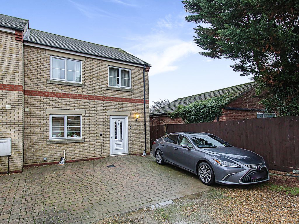 3 bed end terrace house for sale in Wisbech Road, Littleport, Ely CB6