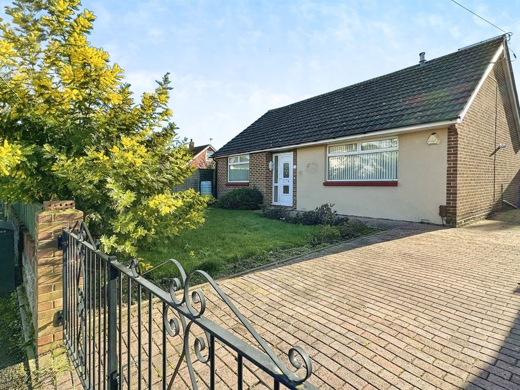 3 bed detached bungalow for sale in Harford Road, Parkstone, Poole BH12, £325,000 Zoopla