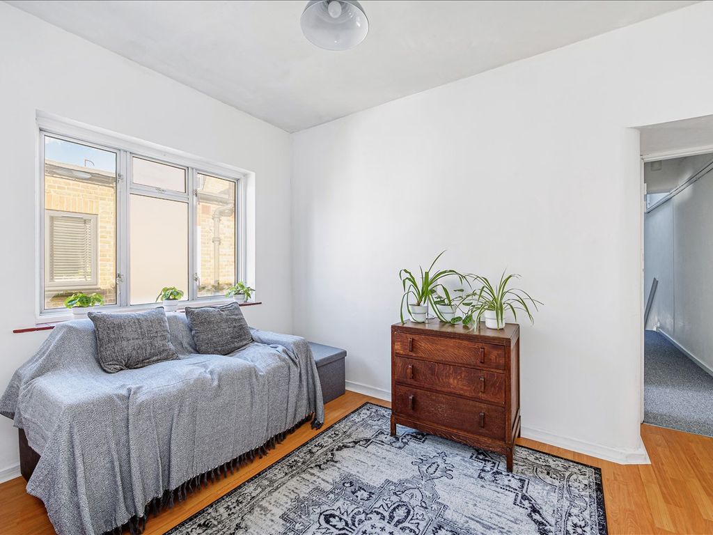 3 bed for sale in Aylmer Road, London W12 Zoopla