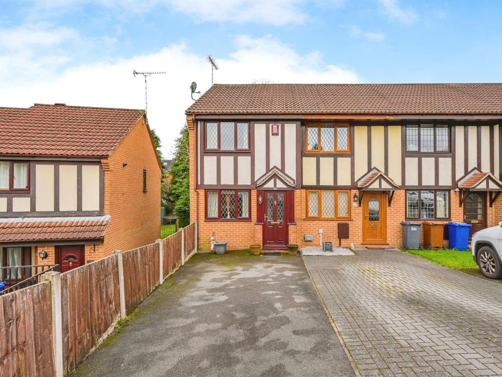 2 bed end terrace house for sale in Curlew Close, Uttoxeter ST14, £