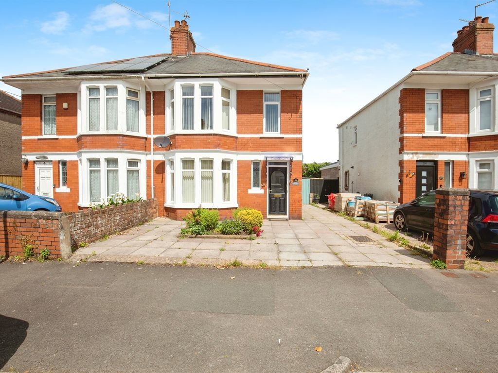 3 bed semidetached house for sale in Kyle Avenue, Heath, Cardiff CF14
