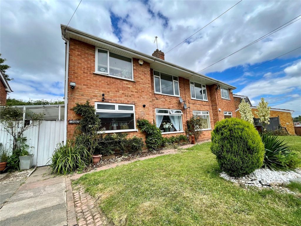 2 bed flat for sale in Langley Hall Road, Solihull, West Midlands B92