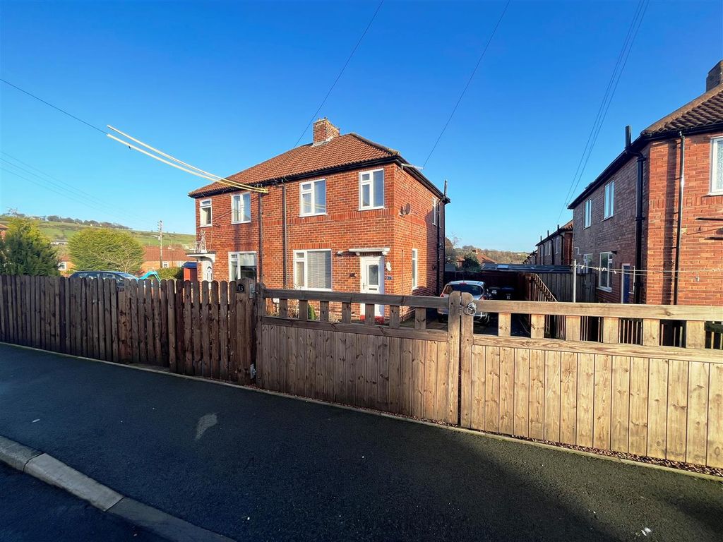3 bed semidetached house for sale in Chestnut Grove, Roddymoor, Crook