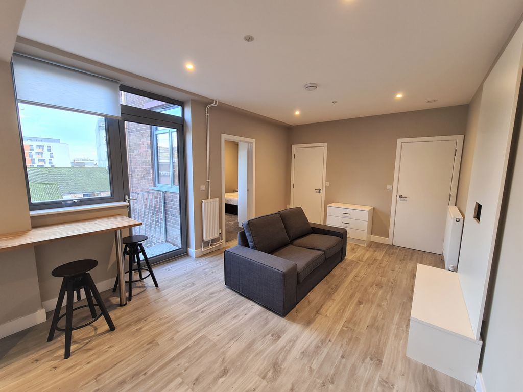 1 bed flat to rent in Exchange Road, Watford WD18, £1,200 pcm Zoopla