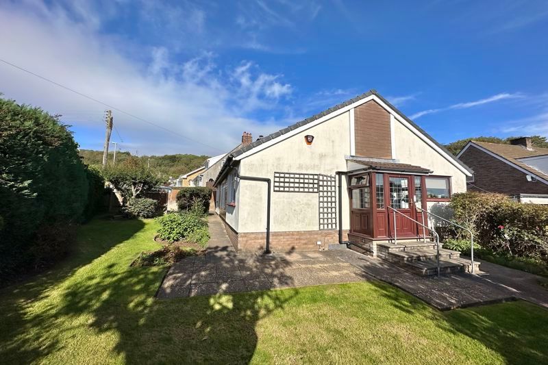 3 bed detached bungalow for sale in Pilgrims Way, Worle, WestonSuper