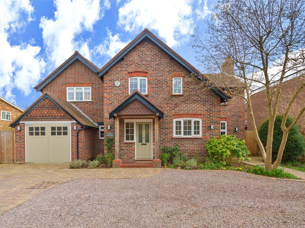 5 bed detached house for sale in Horsell, Surrey GU21 Zoopla