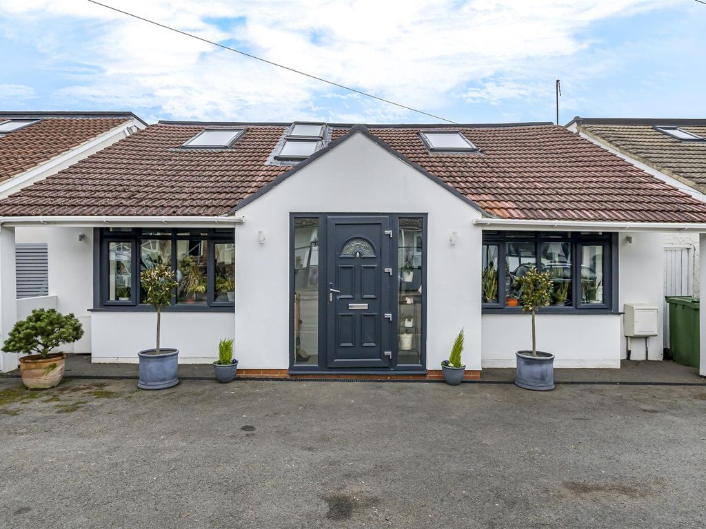 4 bed detached bungalow for sale in Beech Way, Epsom KT17 Zoopla